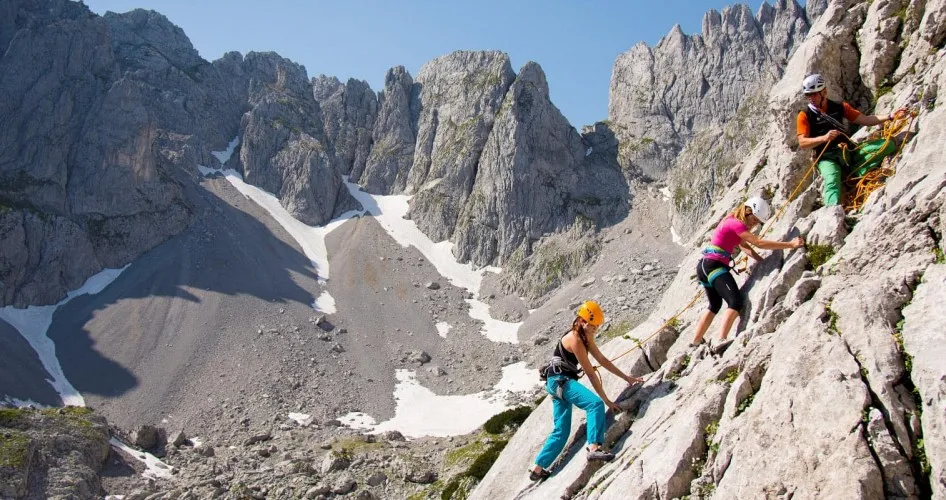 Rock-Climbing Rock-Climbing